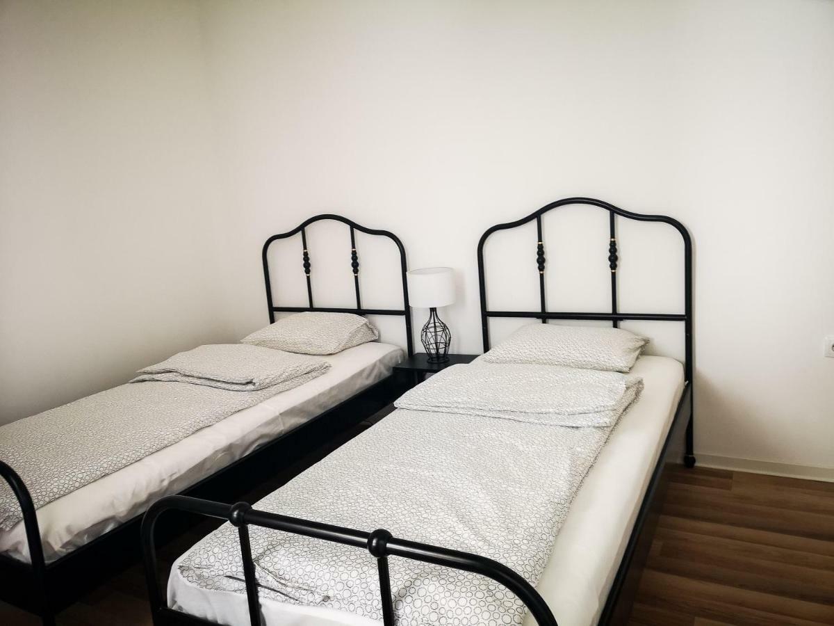 Filinhome Stefanovica Suite 8 Novi Sad Exterior foto